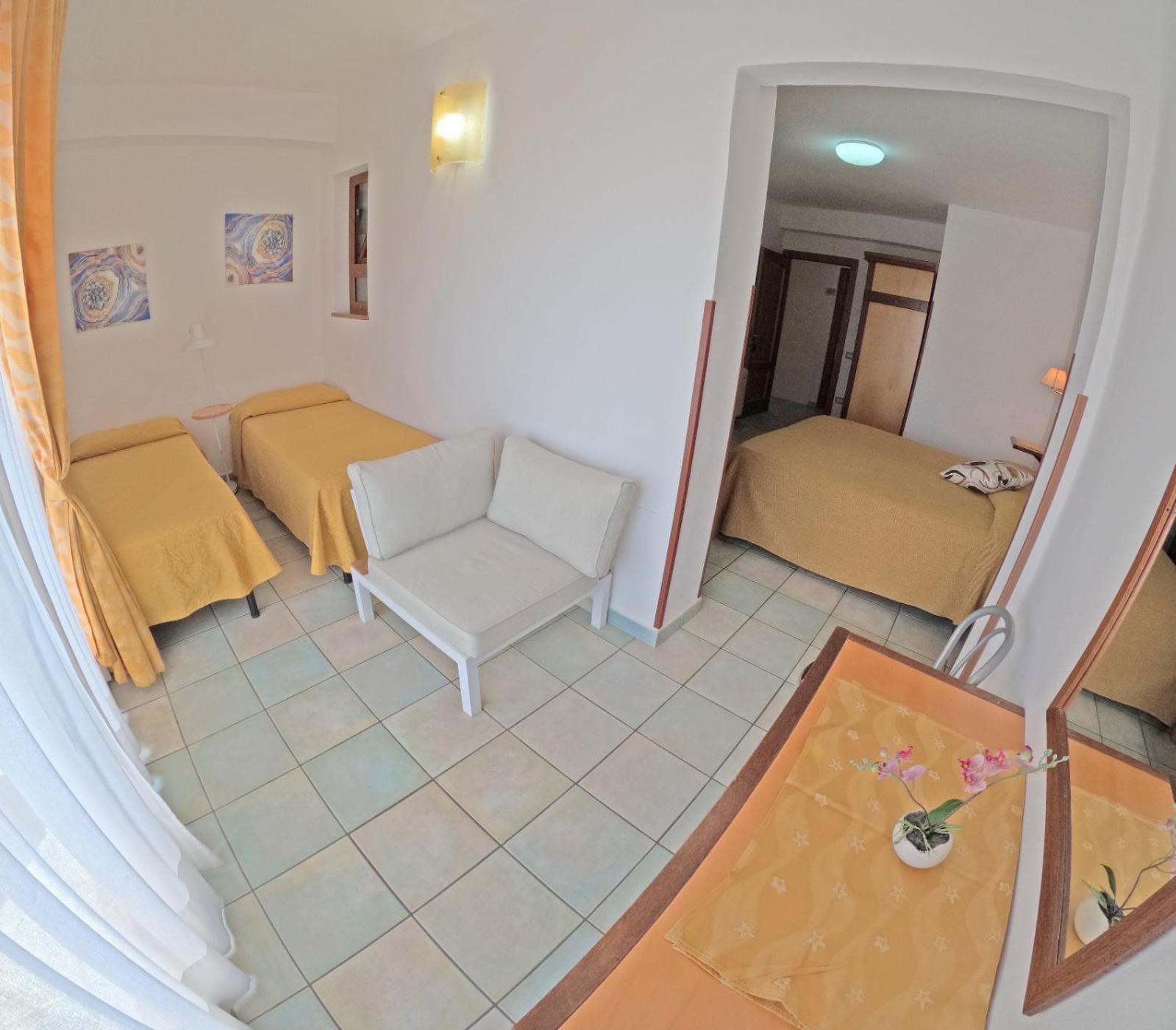 Hotel La Playa Кала-Гононе Экстерьер фото
