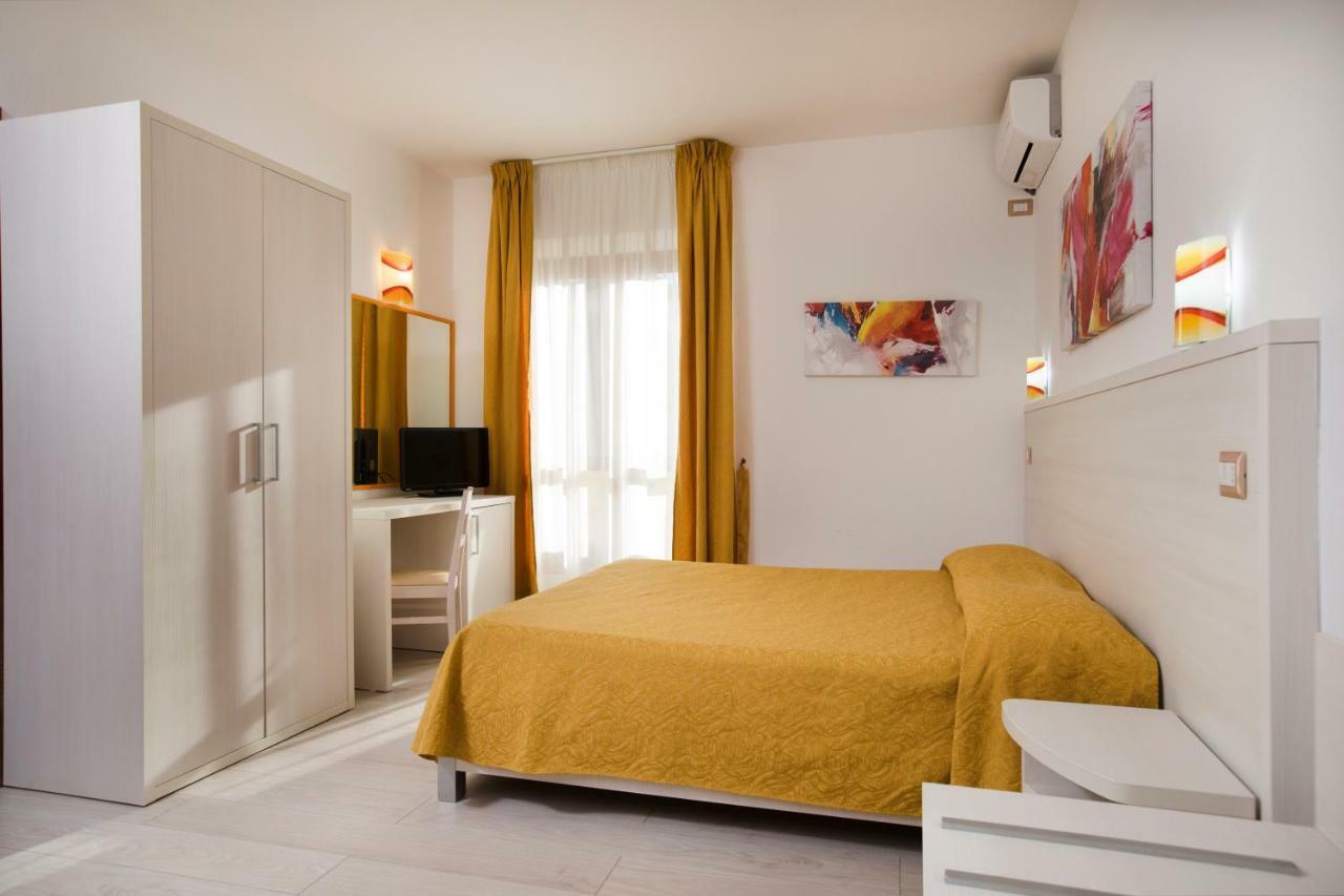 Hotel La Playa Кала-Гононе Экстерьер фото