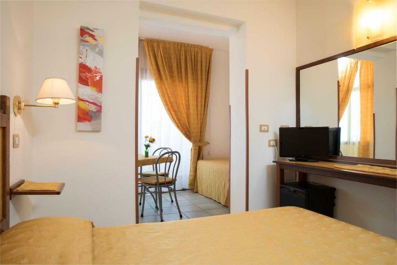 Hotel La Playa Кала-Гононе Экстерьер фото