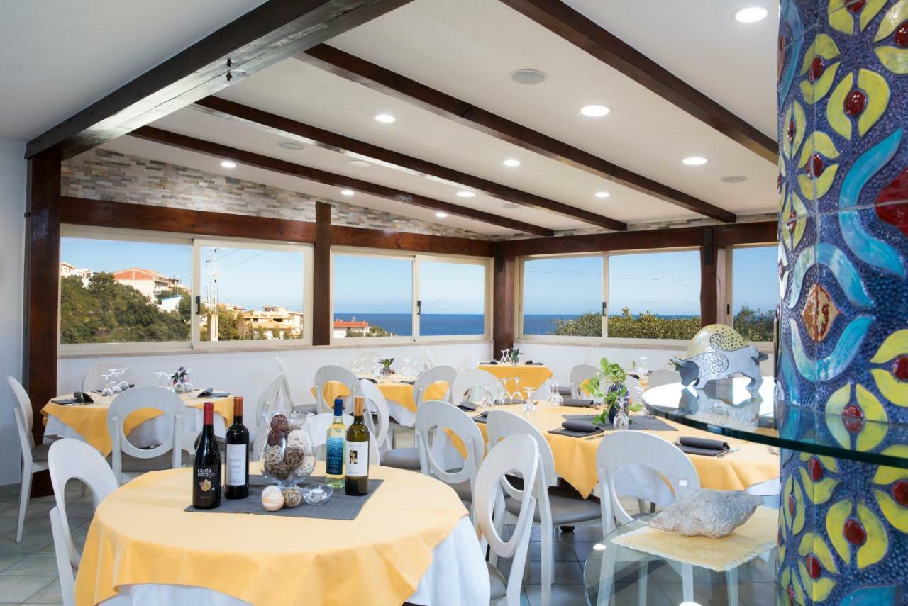 Hotel La Playa Кала-Гононе Экстерьер фото
