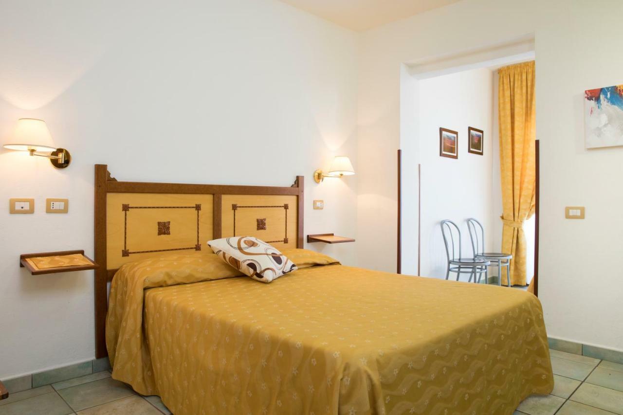 Hotel La Playa Кала-Гононе Экстерьер фото